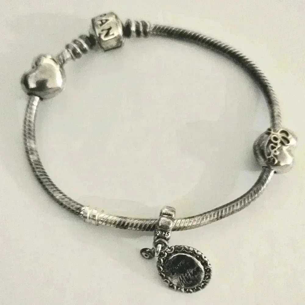 Pandora bracelet with 4 charms 100%  Silver Authentic - Picture 2 of 13